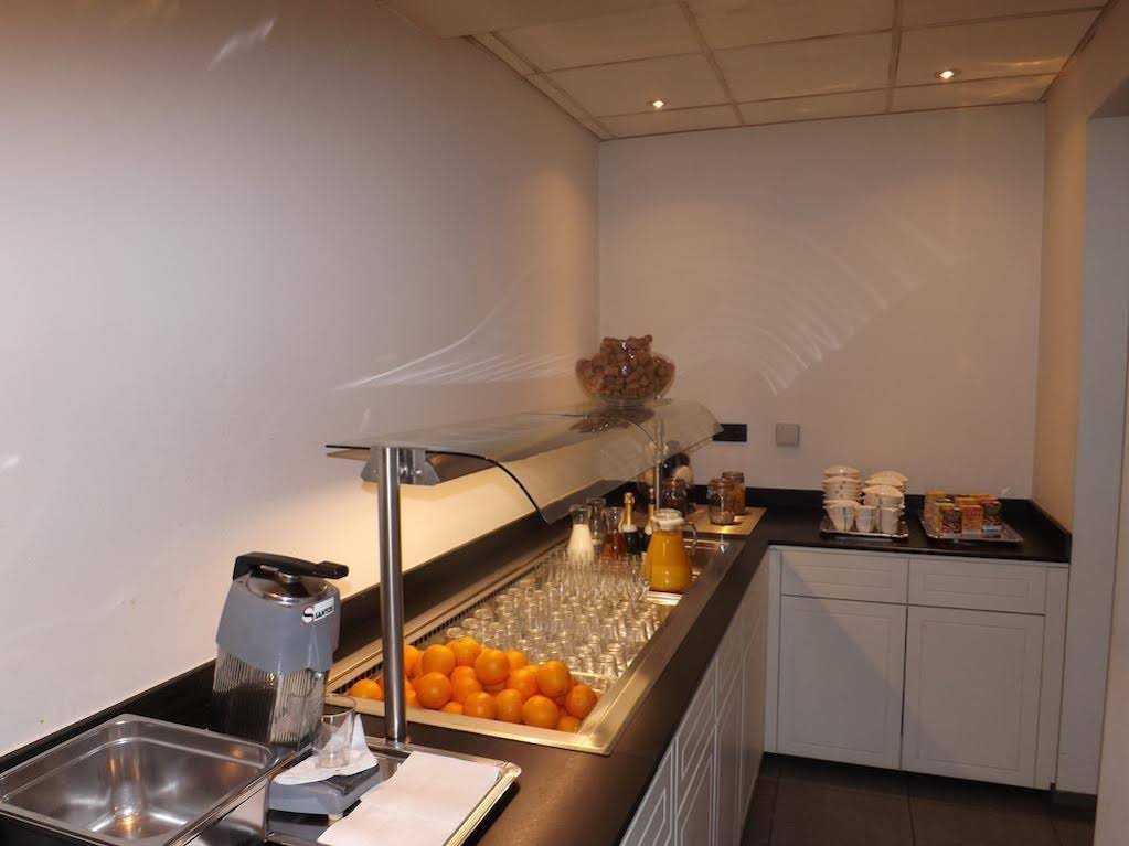 Фото Hotel Le Parisien