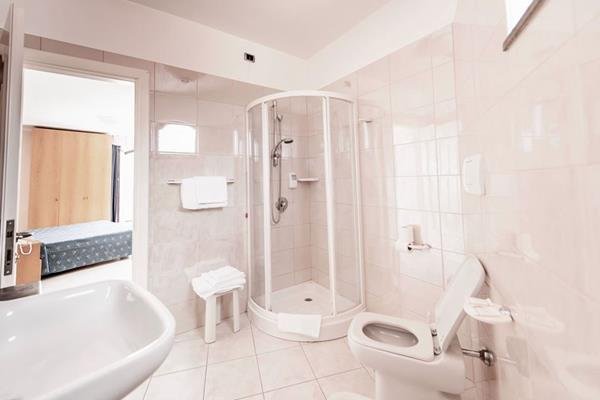 Фото Bajamar Beach Hotel