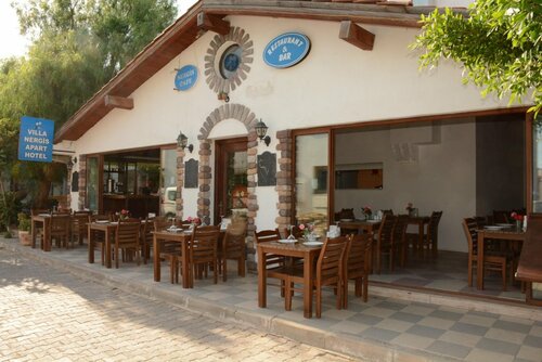 Гостиница Villa Nergis в Битезе