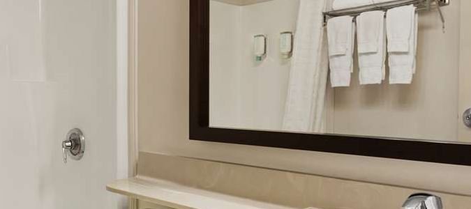 Фото Travelodge Suites by Wyndham Moncton