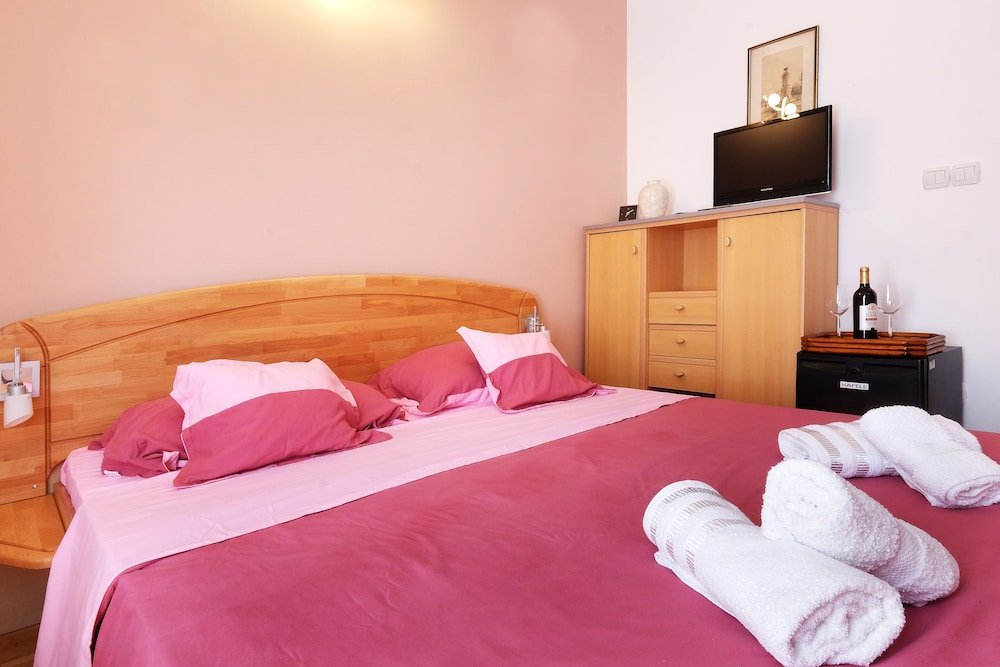 Фото Villa Tower Gardos