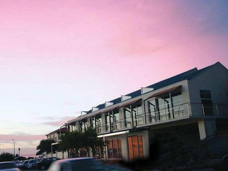 Гостиница Semaphore Blue Apartments в Аделаиде