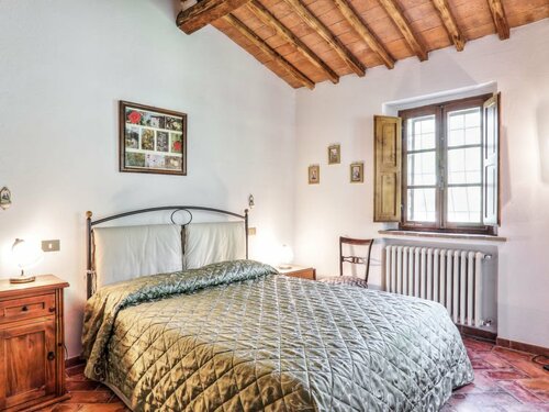 Гостиница Locazione Turistica Casale Il Poggino в Кастеллине-ин-Кьянти