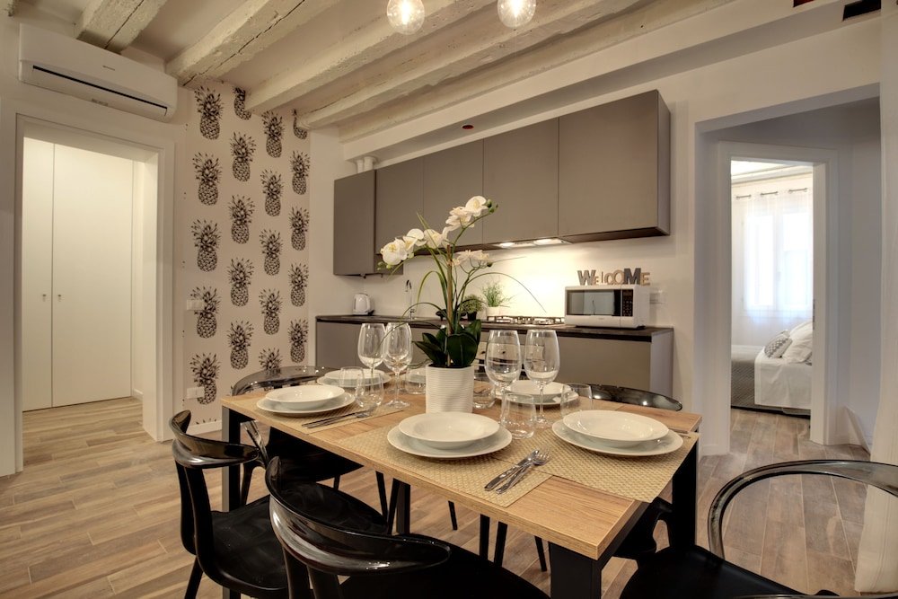 Фото Laguna Luxury 1