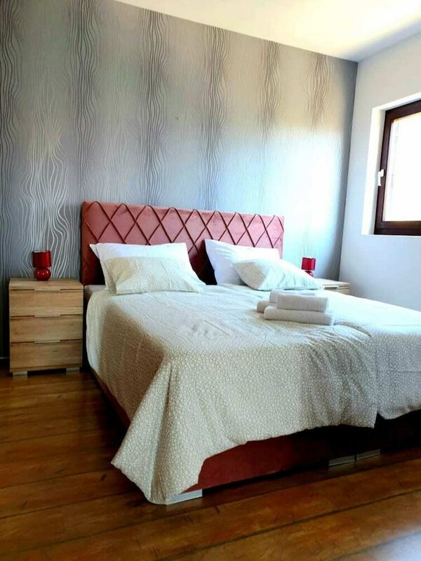 Жильё посуточно Lovely 1-bed Apartment With sea View in Srima в Водице
