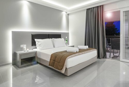 Внешний вид отеля Vice Hotel в Муниципальной единице Лаганасе, фото 1