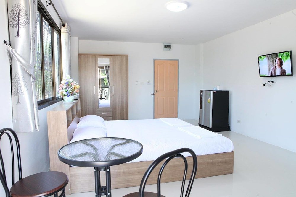 Фото Thaikasem Apartment