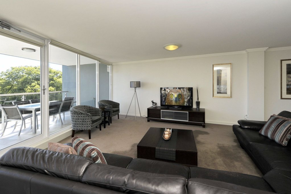 Фото Oasis, Unit 9/5 Laman Street