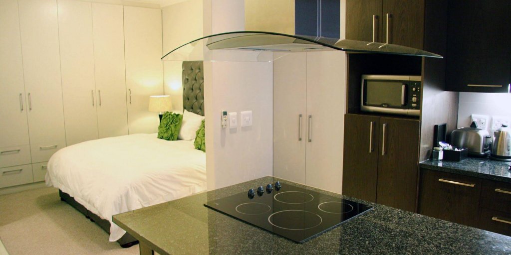 Фото The Crystal Apartments