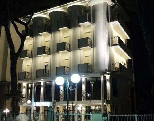 Гостиница Hotel Baby в Червии