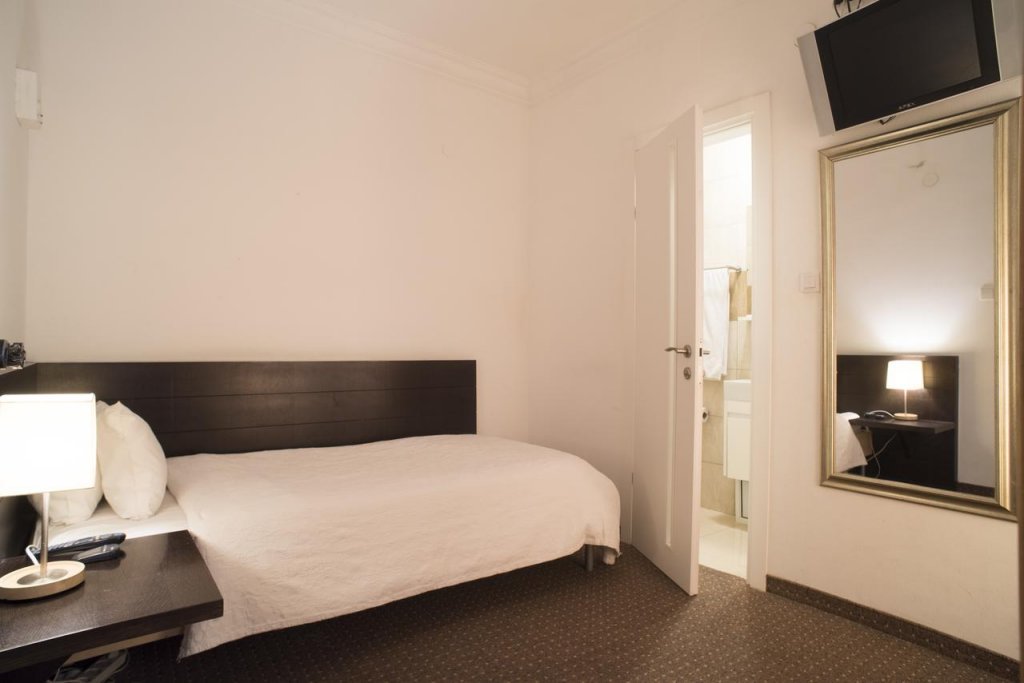 Фото La Perle Hotel