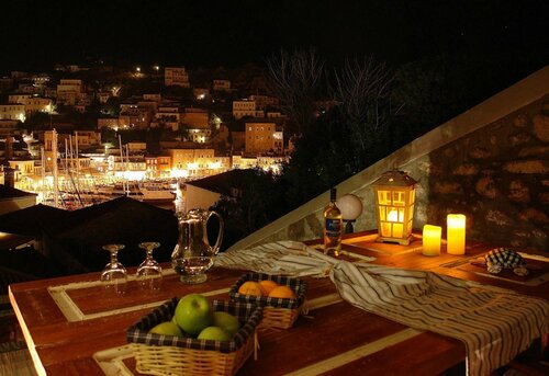 Гостиница PortaDelMare Deluxe Suites в Идре