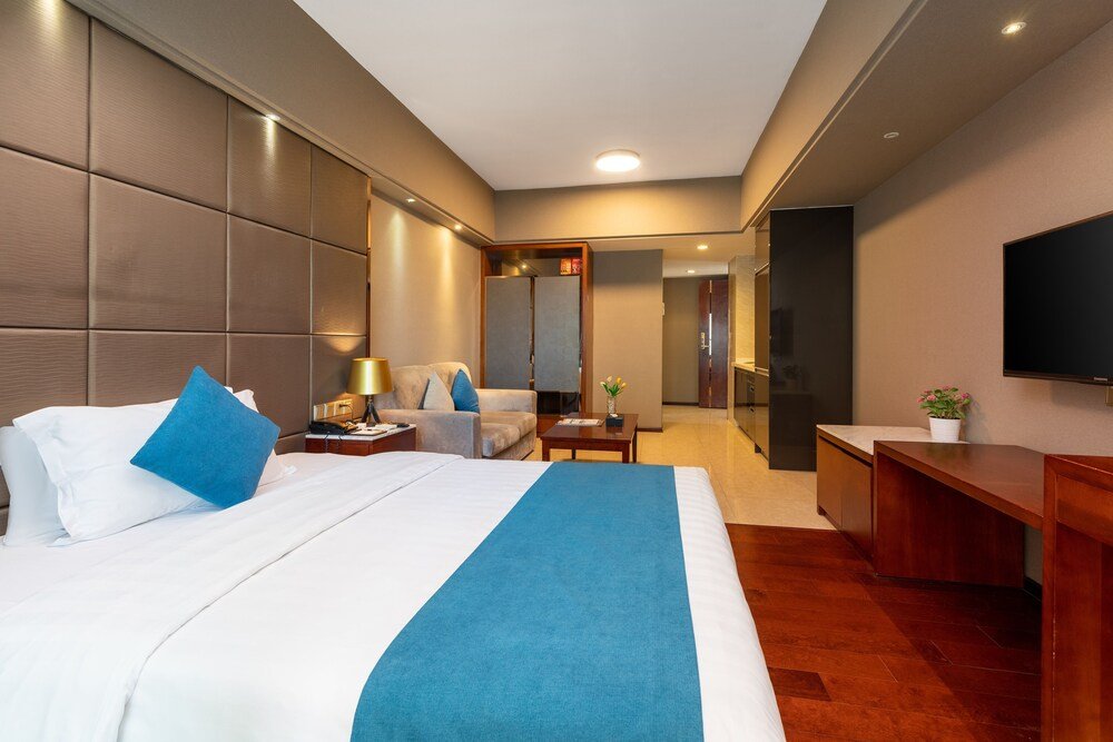 Фото Poltton International Apartment