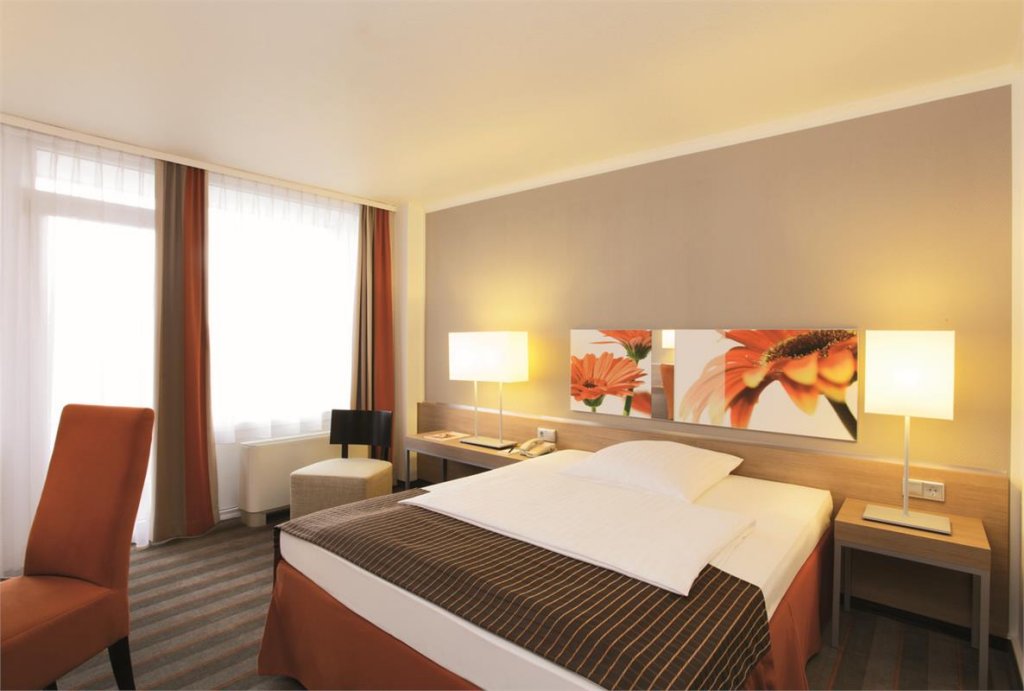 Фото отеля 2