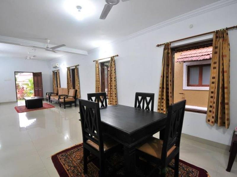 Фото White Square Nirvana, Parra