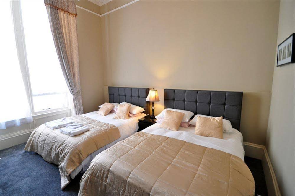 Фото Palmerston Suites