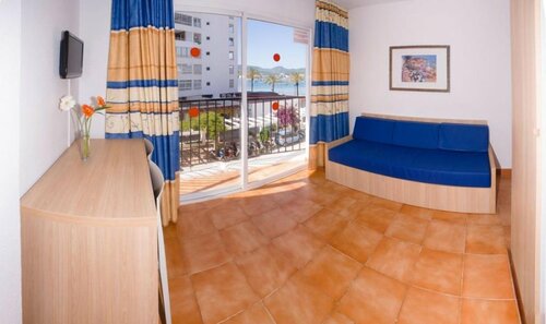 Внешний вид отеля Sunside Central Park Apartamentos - Only Adults в Сан-Антонио-де-Портмани, фото 2