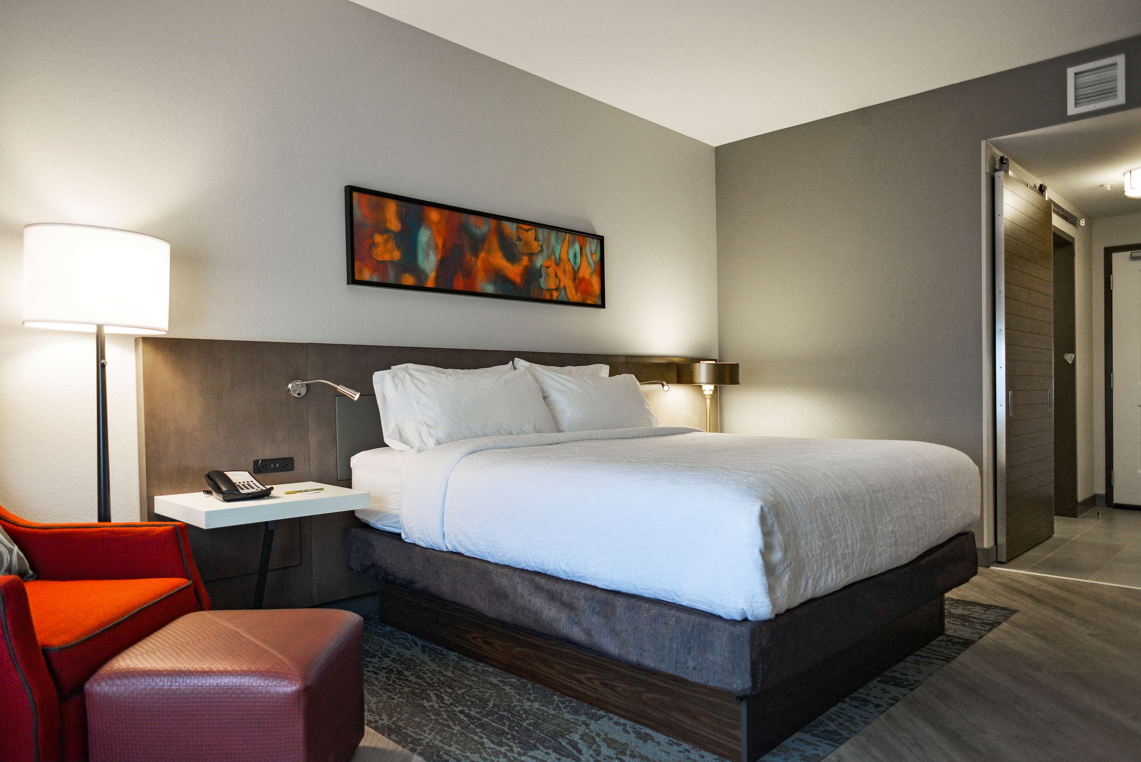 Фото Hilton Garden Inn Louisville Mall of St. Matthews