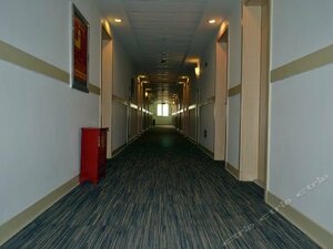  Jinjiang Hotel Guomao 360 Plaza Henan Museum