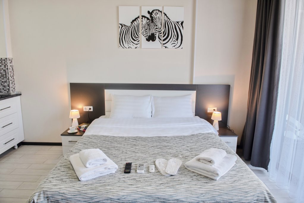 Фото Next Orange Hotel