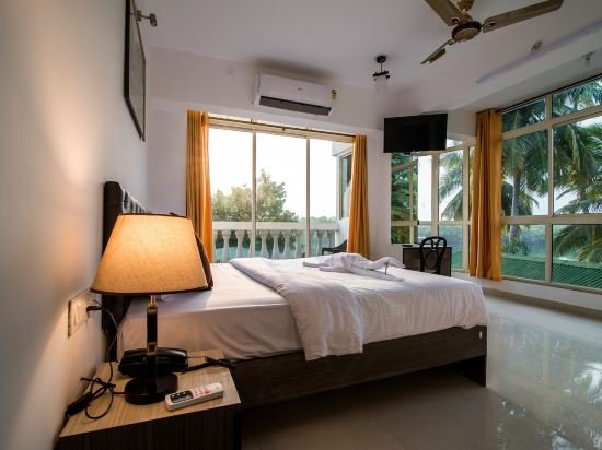 Фото Sal Riviera