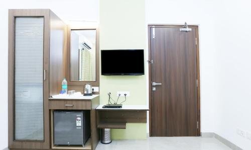 Фото Treebo Trend Pechis Castle