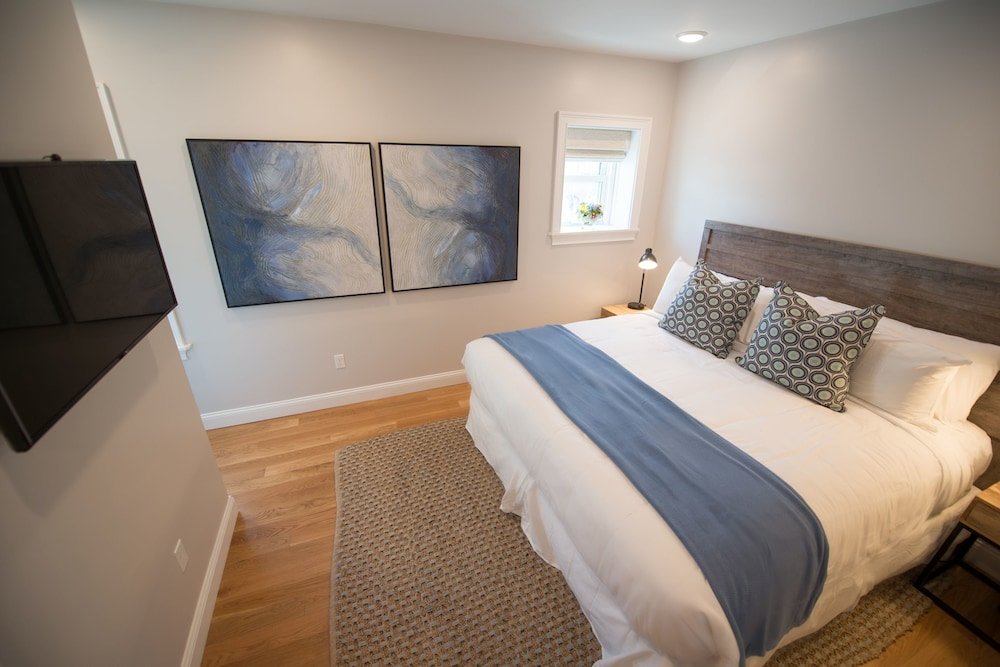 Фото The Newport Lofts - 364 Thames Street