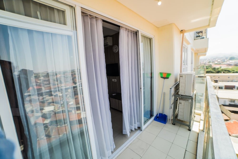 Фото Gorgeous 2BR Apartment at Gateway Pasteur