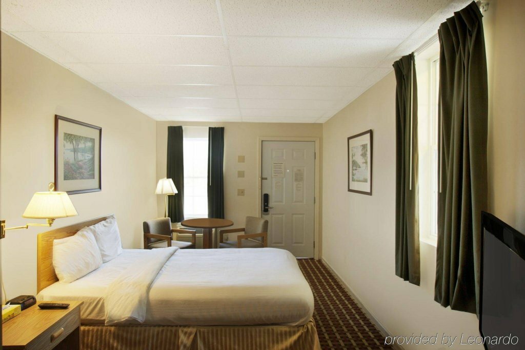 Hotel Red Carpet Inn and Suites Cooperstown, State of New York, photo