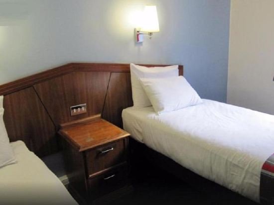 Фото Travelodge London Kings Cross Royal Scot Hotel