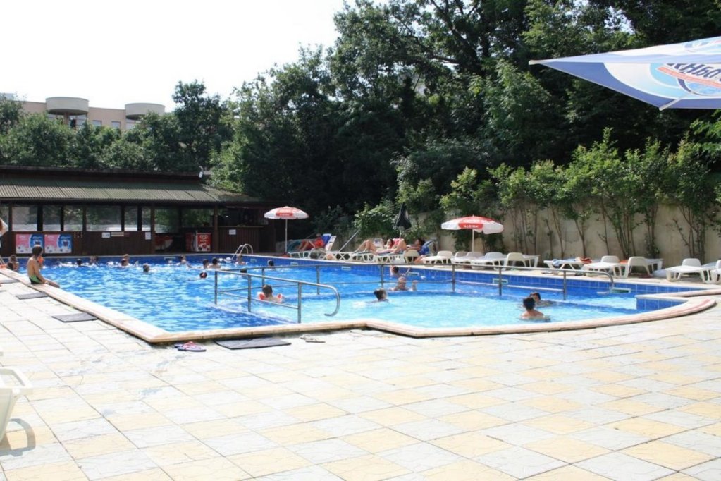 Фото Hotel Varshava