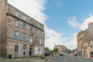 Stylish Georgian Flat in New Town (Scotland, Edinburgh, Huntly Street), hotel