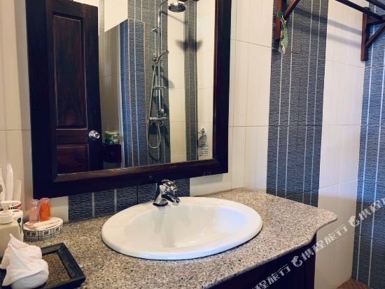 Фото Maison Vongprachan Hotel