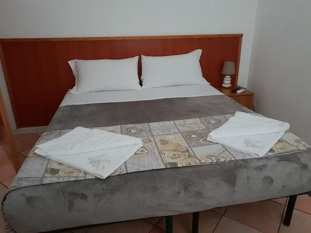 Фото Unique Guesthouse