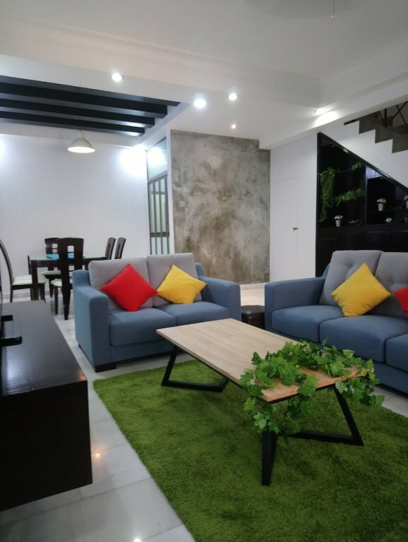 Гостиница C U Homestay Bukit Indah