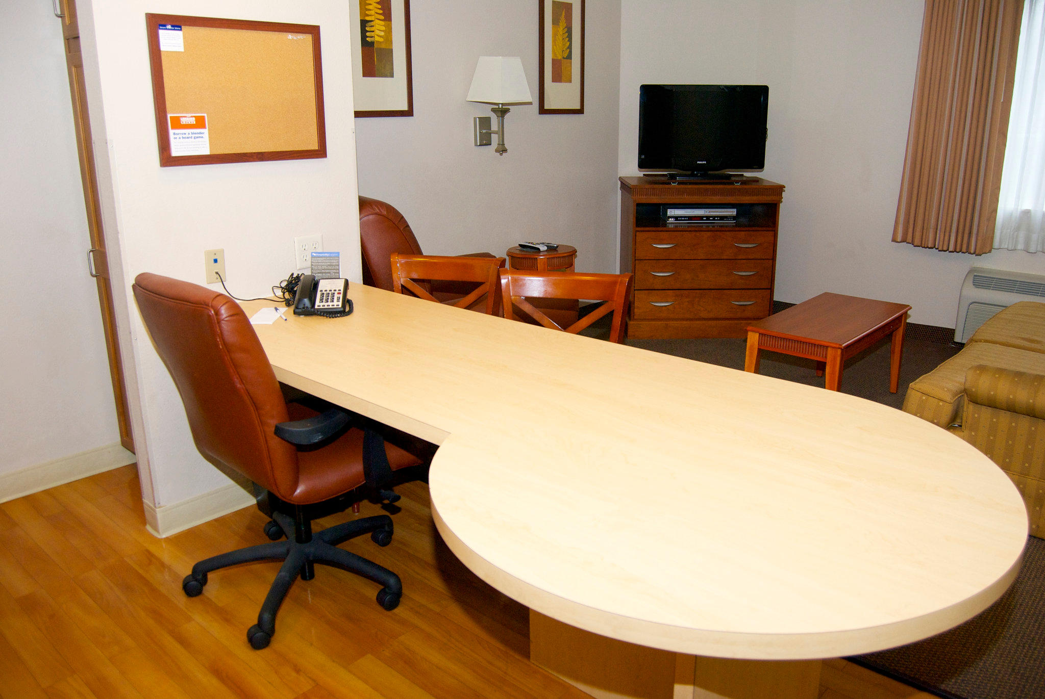 Фото Candlewood Suites Elkhart, an Ihg Hotel