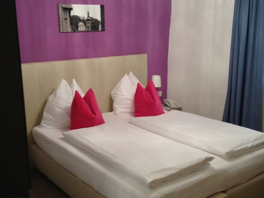 Фото Altstadthotel Weisse Taube