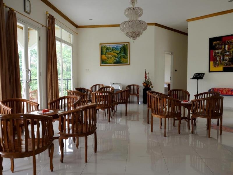 Фото Oyo 414 Loji Rejo Guest House