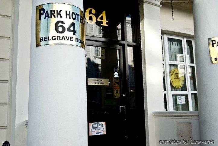 Фото The Park Hotel