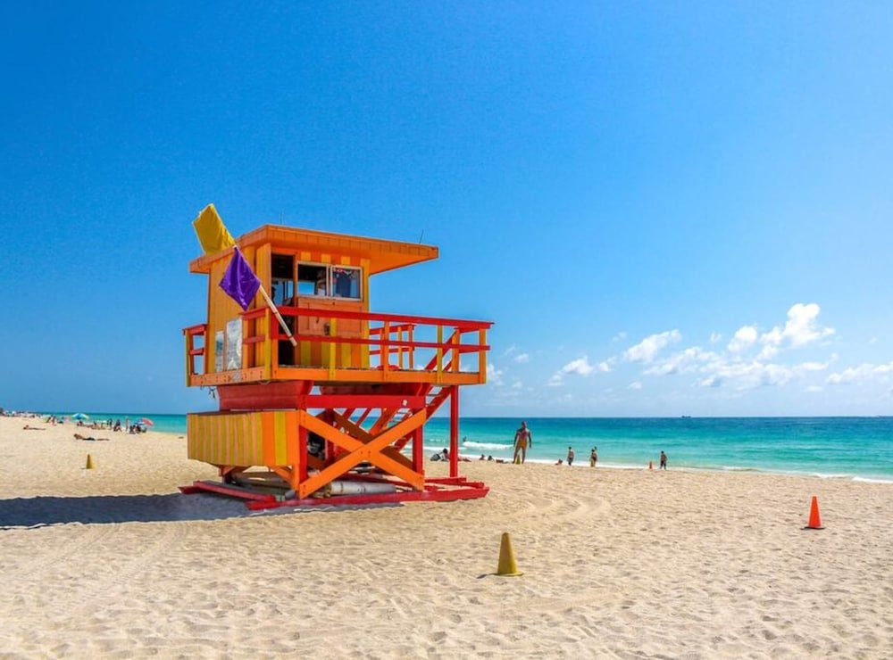 Фото 335 Ocean Walk Apartments