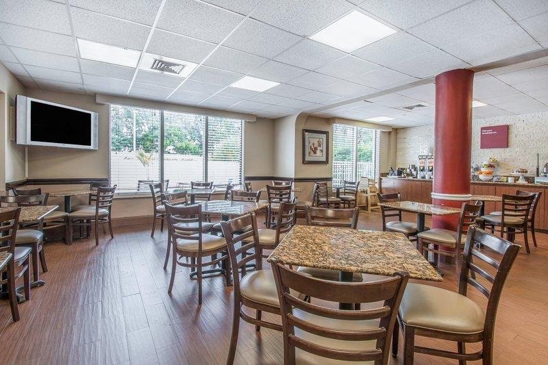Фото Comfort Suites Sawgrass
