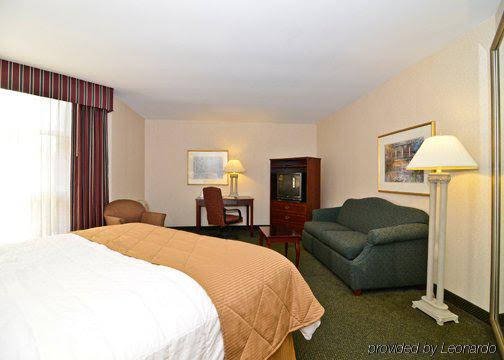 Фото Holiday Inn Poughkeepsie