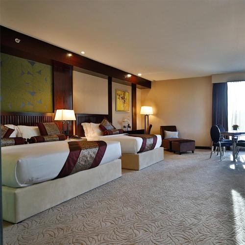 Фото Royale Signature Hotel