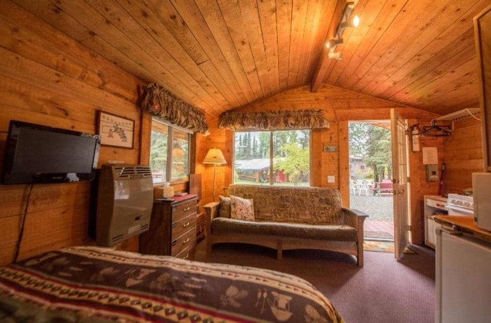 Фото A Cabin by the Pond