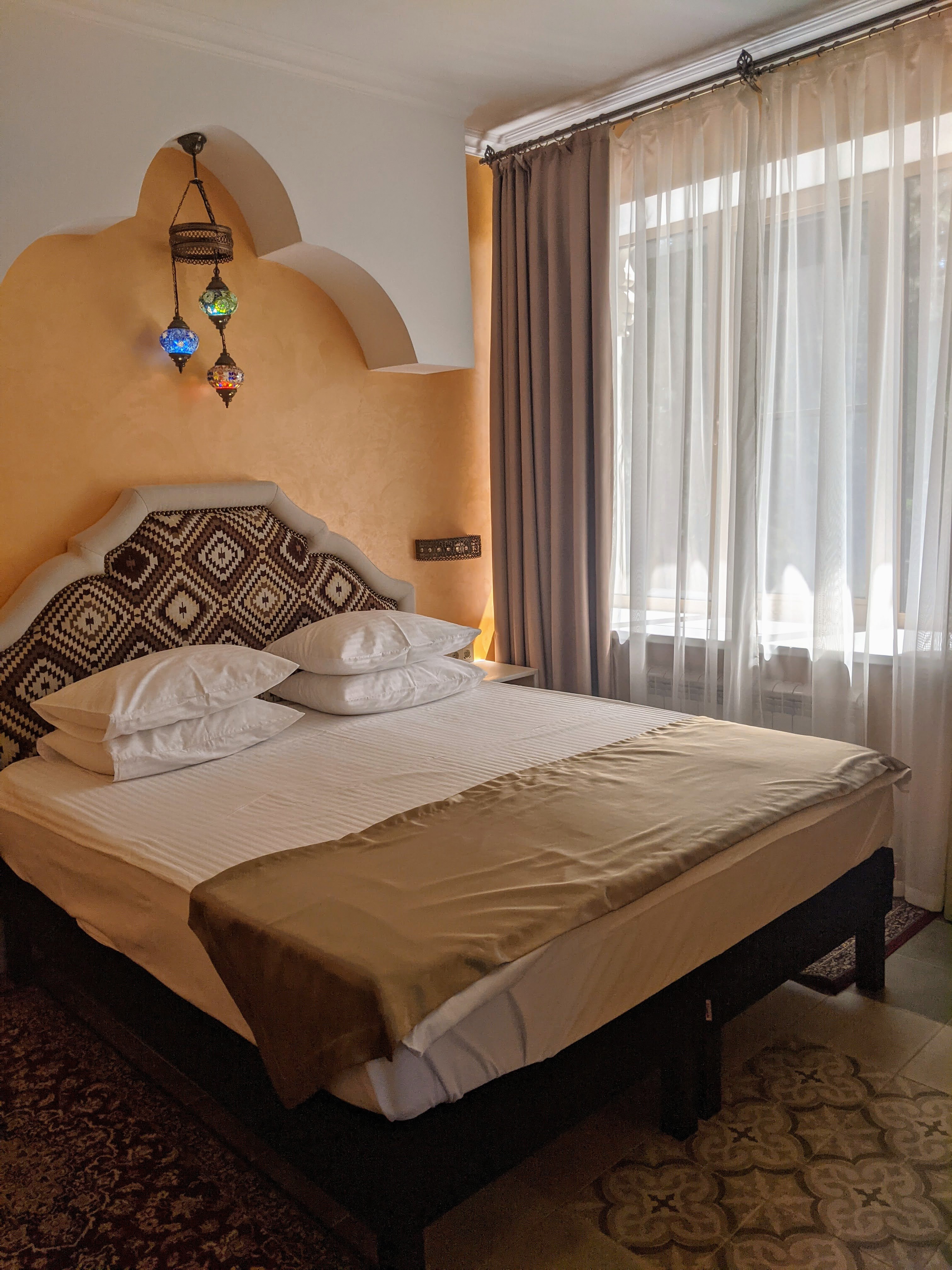 Фото отеля 2