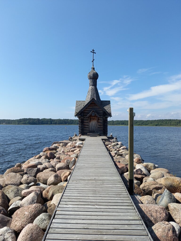 Часовня, памятный крест Часовня Николая Чудотворца, Санкт‑Петербург и Ленинградская область, фото