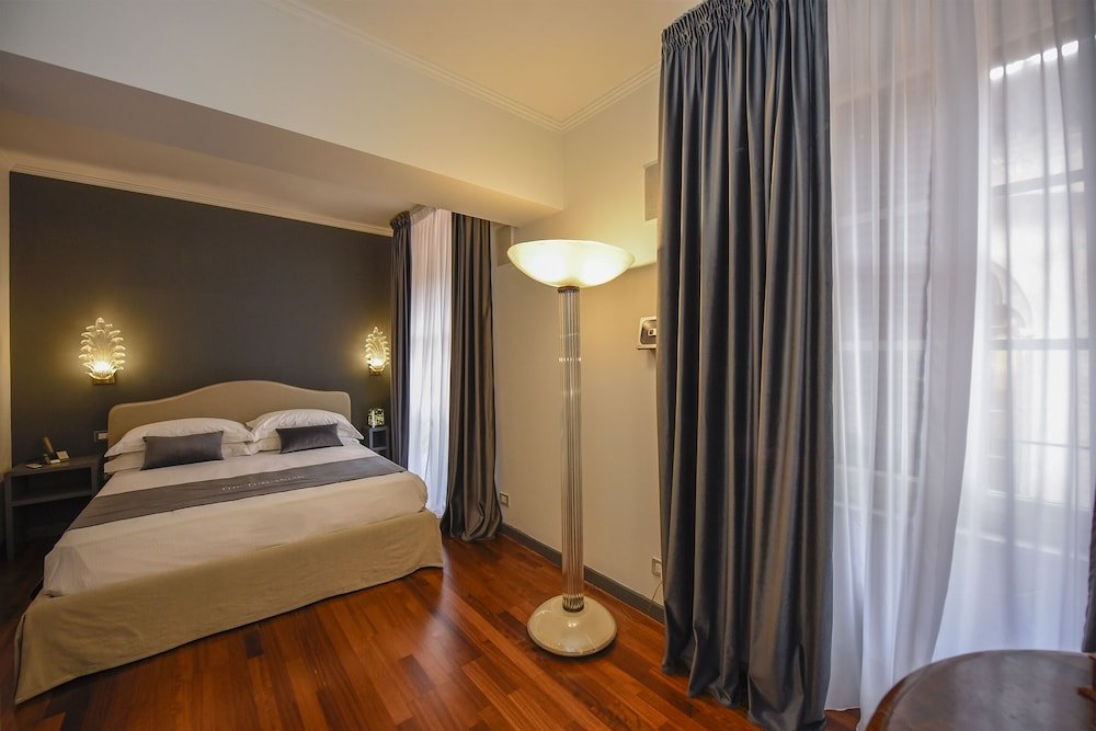 Фото The Tuscanian Hotel