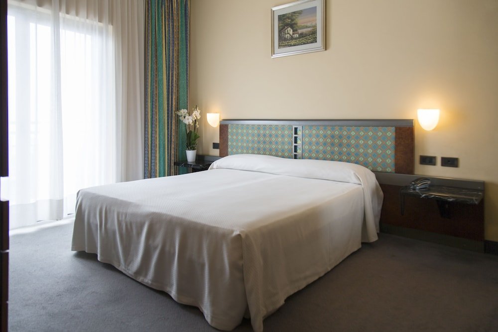 Фото Hotel Royal Village