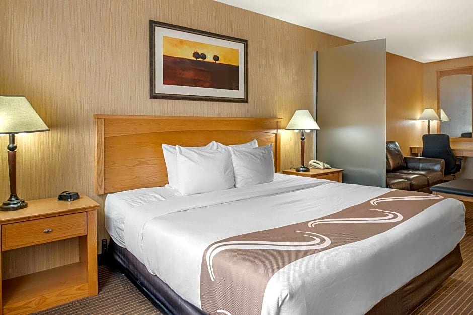 Фото Quality Inn & Suites Charlottetown