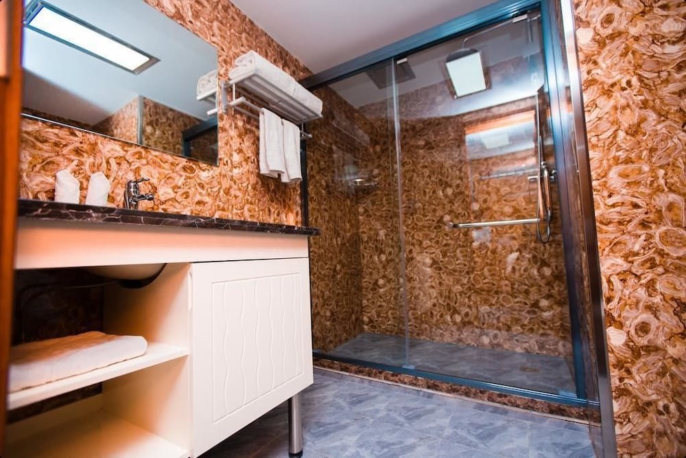 Фото Xian Guotai grand hotel